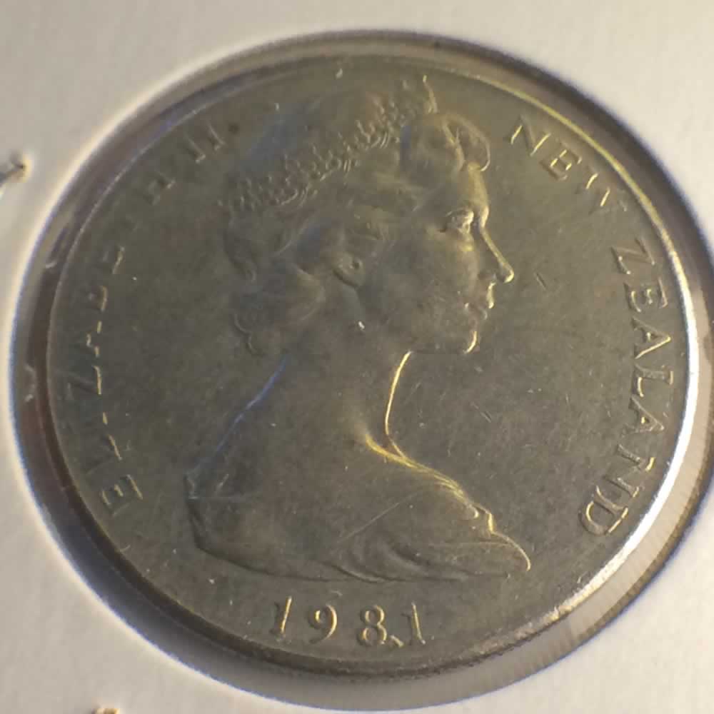 New Zealand 1981  20 Cents Kiwi Coin ( 20C ) - Obverse