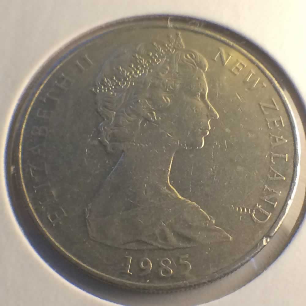 New Zealand 1985  20 Cents Kiwi Coin ( 20C ) - Obverse