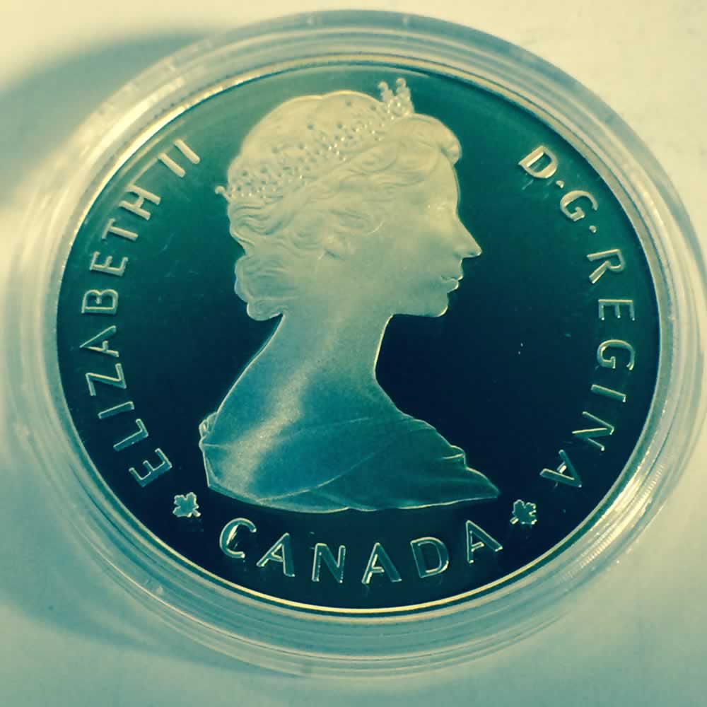 Canada 1985  Proof Silver Dollar National Park ( CS$1 ) - Obverse